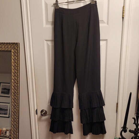 Nasty Gal Tiering Up My Heart Pleated Pants NWOT! - Picture 7 of 10